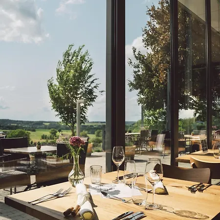 Hotel Loess Wijnhotel En Smaaklokaal