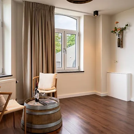 Loess Wijnhotel En Smaaklokaal 3*